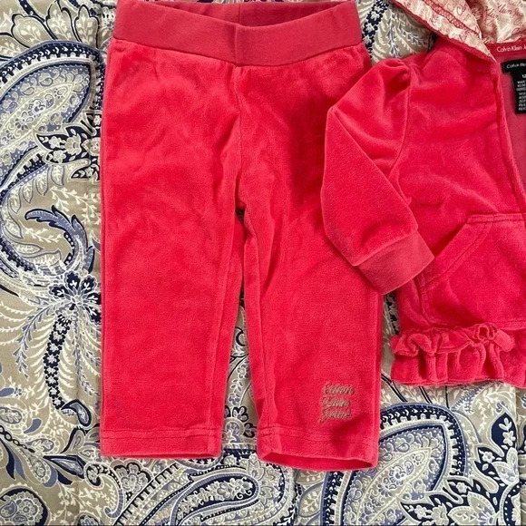 calvin Klein fushia velour set - Picture 2 of 4